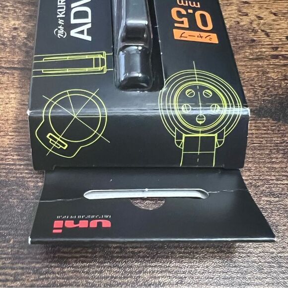 Mitsubishi Pencil uni Kuru Toga Advance Upgrade Model 0.5mm Mechanical Pencil. - Picture 7 of 8